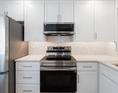 2061 Nw 21st Terrace - Photo Thumbnail 9