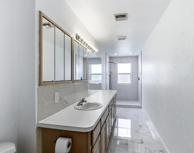 106 Auburn Drive - Photo Thumbnail 15