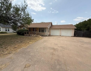 2510 Marshall Street - Photo Thumbnail 2