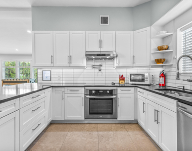 2678 Marathon Lane - Photo Thumbnail 7