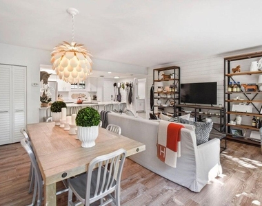 13334 Polo Club Road - Photo Thumbnail 9