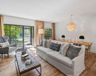 13334 Polo Club Road - Photo Thumbnail 8