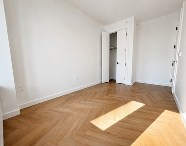 163 Willoughby Street - Photo Thumbnail 8