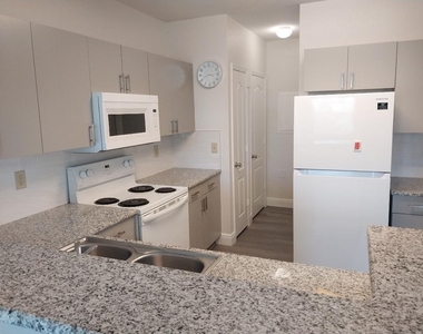 128 Sw Peacock Boulevard - Photo Thumbnail 3