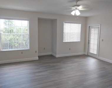 128 Sw Peacock Boulevard - Photo Thumbnail 1