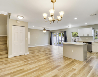 4881 Mcgill Street - Photo Thumbnail 18