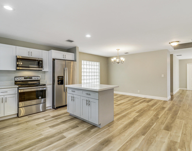 4881 Mcgill Street - Photo Thumbnail 17