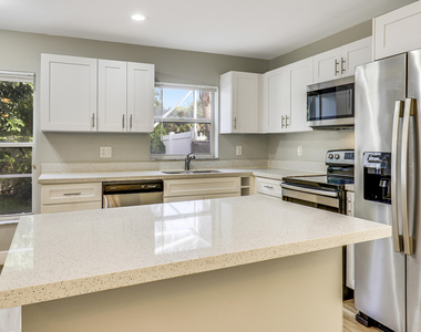 4881 Mcgill Street - Photo Thumbnail 12