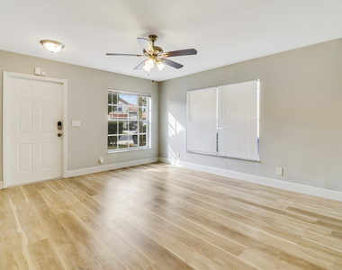 4881 Mcgill Street - Photo Thumbnail 4