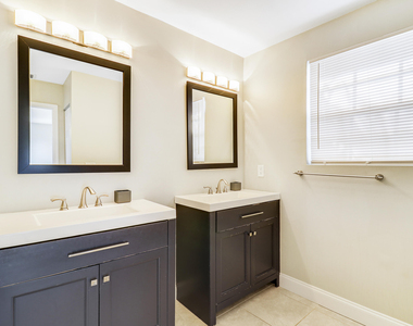 4881 Mcgill Street - Photo Thumbnail 28