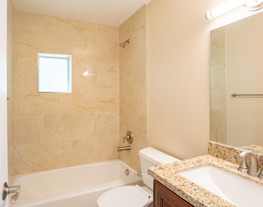 364 Orange Way - Photo Thumbnail 19