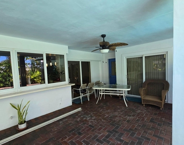 2120 N 49th Avenue - Photo Thumbnail 15