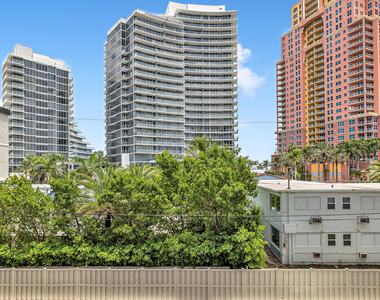 2200 Ne 33rd Avenue - Photo Thumbnail 27