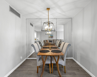 2200 Ne 33rd Avenue - Photo Thumbnail 7