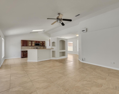 5075 Nw Egret Avenue - Photo Thumbnail 14