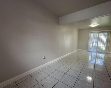646 Eldorado Street - Photo Thumbnail 2