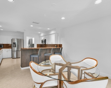 753 Villa Portofino Circle - Photo Thumbnail 19