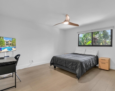 753 Villa Portofino Circle - Photo Thumbnail 36