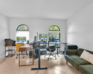 753 Villa Portofino Circle - Photo Thumbnail 23