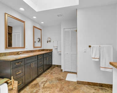 753 Villa Portofino Circle - Photo Thumbnail 32