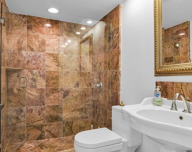 753 Villa Portofino Circle - Photo Thumbnail 25