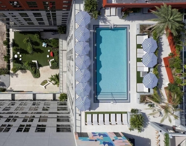 2150 N Miami Avenue - Photo Thumbnail 9