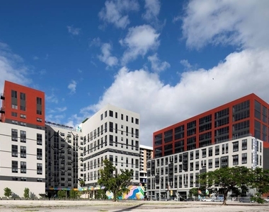 2150 N Miami Avenue - Photo Thumbnail 2
