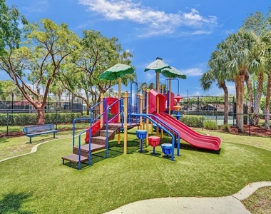 6711 Green Island Circle - Photo Thumbnail 34
