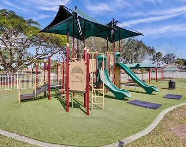 6711 Green Island Circle - Photo Thumbnail 32