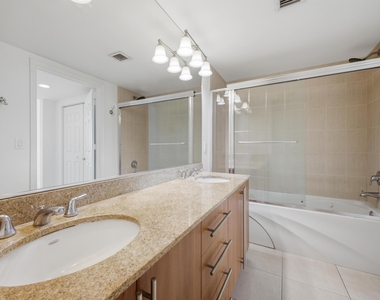 610 Clematis Street - Photo Thumbnail 20