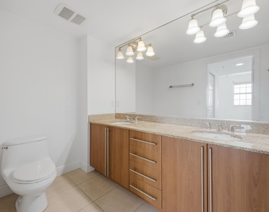 610 Clematis Street - Photo Thumbnail 19