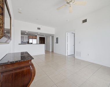 610 Clematis Street - Photo Thumbnail 16