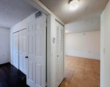 1068 N Benoist Farms Road - Photo Thumbnail 28
