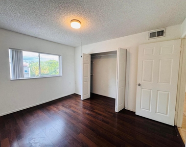 1068 N Benoist Farms Road - Photo Thumbnail 23