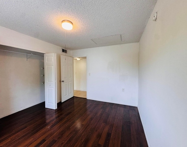 1068 N Benoist Farms Road - Photo Thumbnail 22