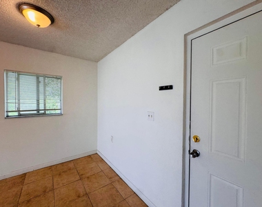 1068 N Benoist Farms Road - Photo Thumbnail 42