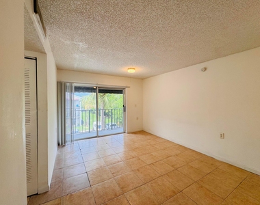 1068 N Benoist Farms Road - Photo Thumbnail 33