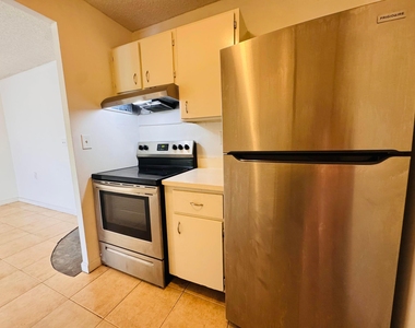 1068 N Benoist Farms Road - Photo Thumbnail 44