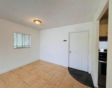 1068 N Benoist Farms Road - Photo Thumbnail 25