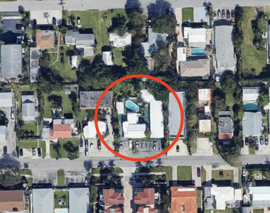 1945 Ne 4th Street - Photo Thumbnail 13