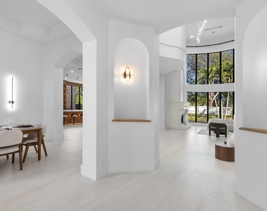 17606 Circle Pond Court - Photo Thumbnail 6