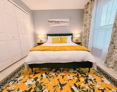 302 Ne Greenbrier Avenue - Photo Thumbnail 27