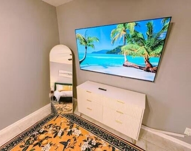 302 Ne Greenbrier Avenue - Photo Thumbnail 29