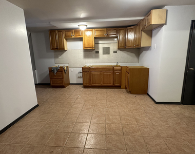 371 Kosciuszko St - Photo Thumbnail 1