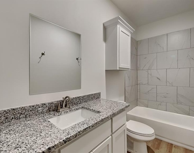 11513 University Drive - Photo Thumbnail 11
