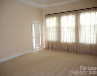 9628 Daufuskie Drive - Photo Thumbnail 19