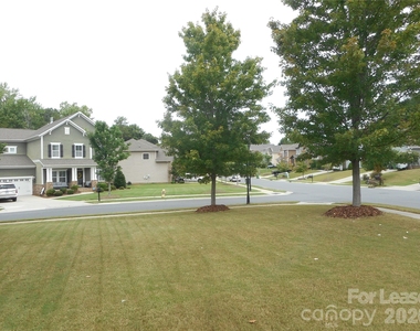9628 Daufuskie Drive - Photo Thumbnail 8