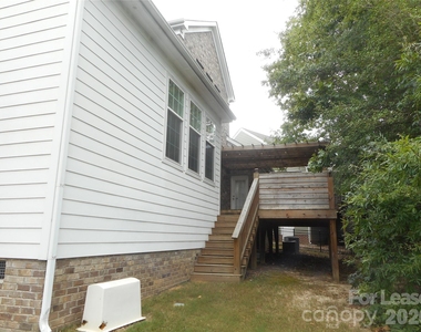 9628 Daufuskie Drive - Photo Thumbnail 5
