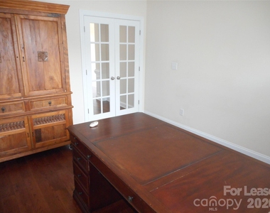 9628 Daufuskie Drive - Photo Thumbnail 21