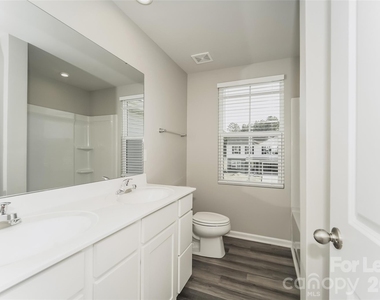 1017 Jeffrey Court Sw - Photo Thumbnail 13